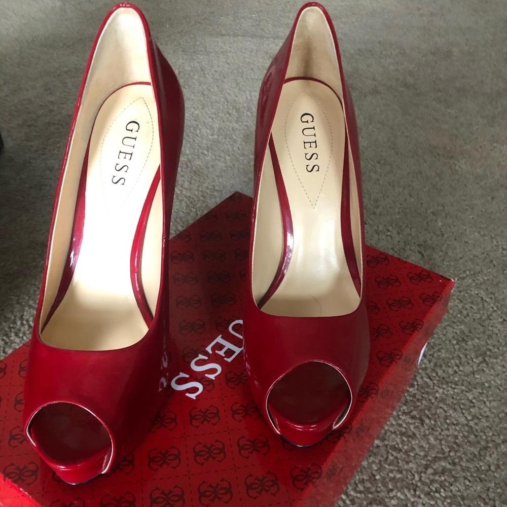 Guess heels never used size 8